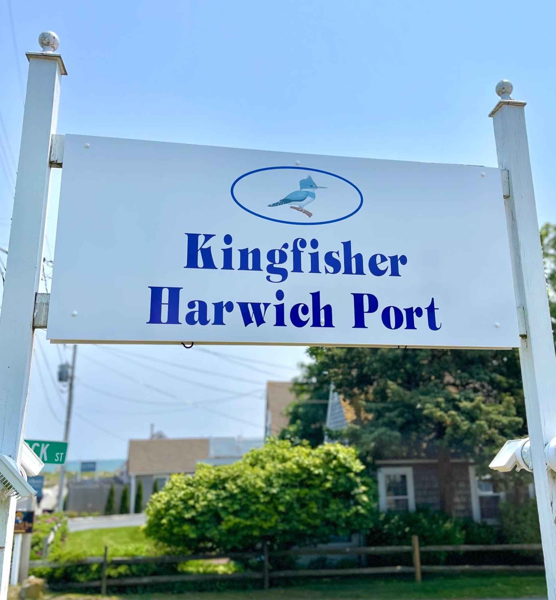 Kingfisher Harwich Port Exterior photo